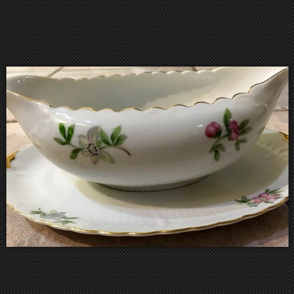 VICTORIAN CHINA GRAVY BOAT UNDER PLATE ‘50s Retro - Picture 2 of 6